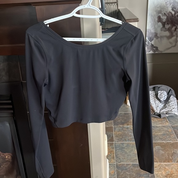 Lululemon black long sleeve open back top! - Picture 2 of 4